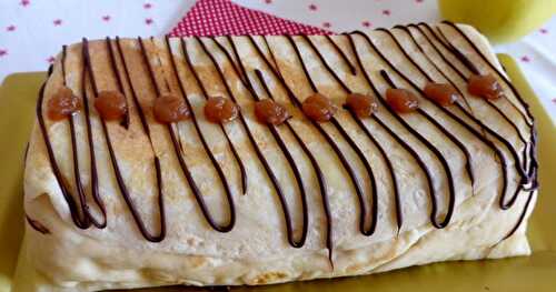 GÂTEAU DE CRÊPES AUX POMMES ET A LA VANILLE