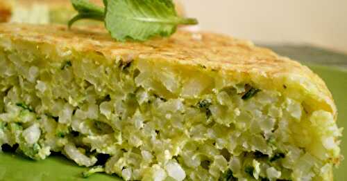 GÂTEAU DE RIZ AUX COURGETTES, MENTHE ET VACHE QUI RIT