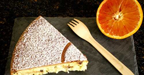 GÂTEAU MOELLEUX ORANGE SANGUINE ET PÉPITES DE CHOCOLAT