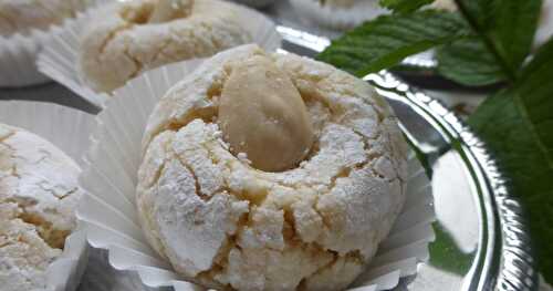 GHORIBAS OU GHRIBAS AUX AMANDES ET NOIX DE COCO