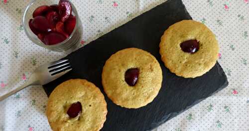 MINI MOELLEUX AUX AMANDES ET CERISES