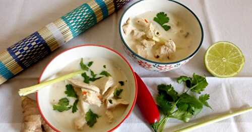 SOUPE THAÏ POULET ET LAIT DE COCO