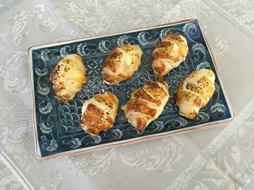 Mini croissants saumon fumé et boursin