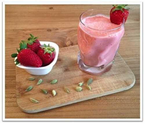 Smoothie fraises et cardamome - Les Papilles de Karen