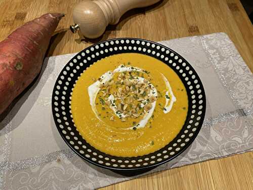 Velouté de patate douce, coco et beurre de cacahuètes