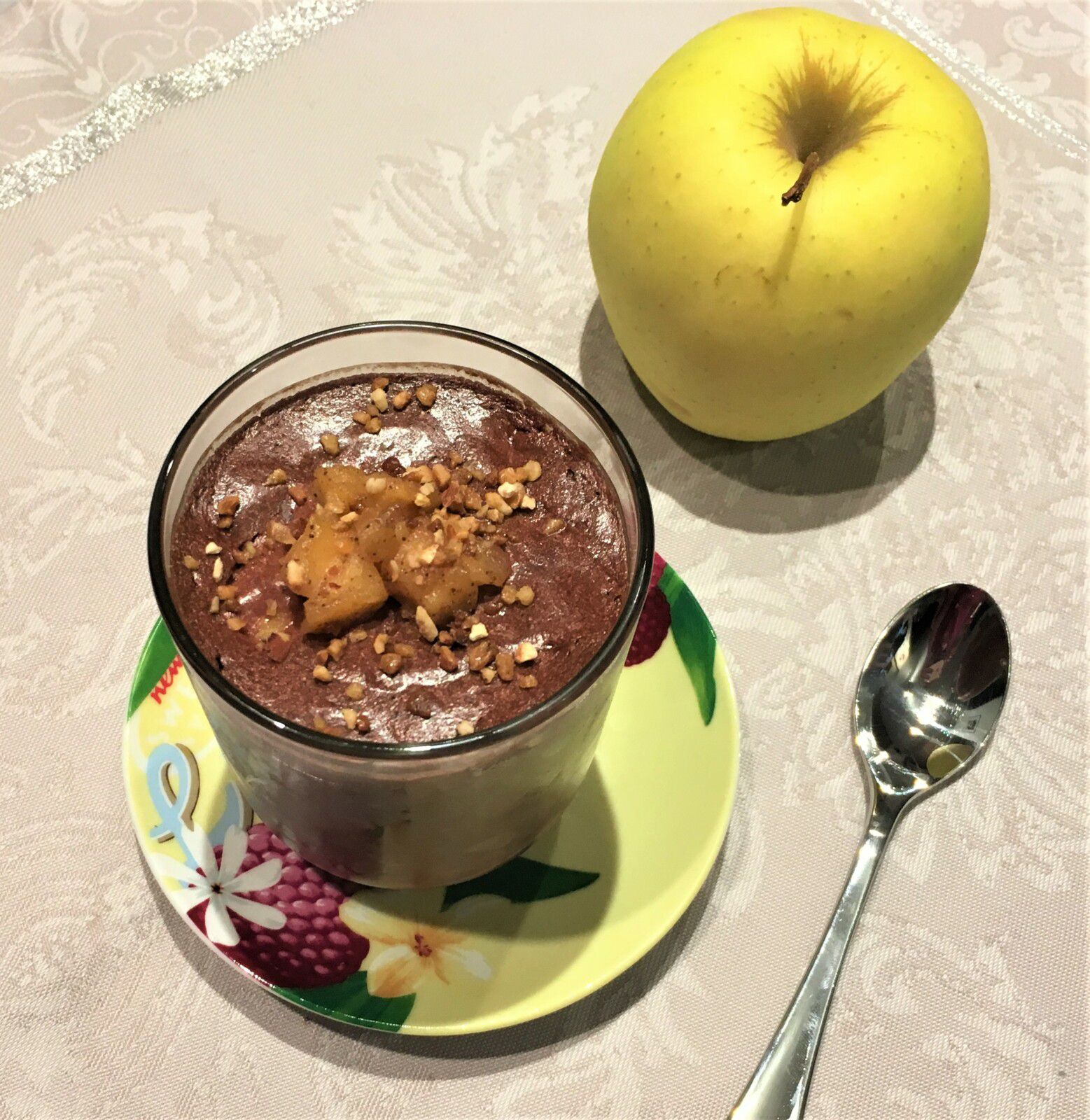 Mousse au chocolat aux pommes caramélisées