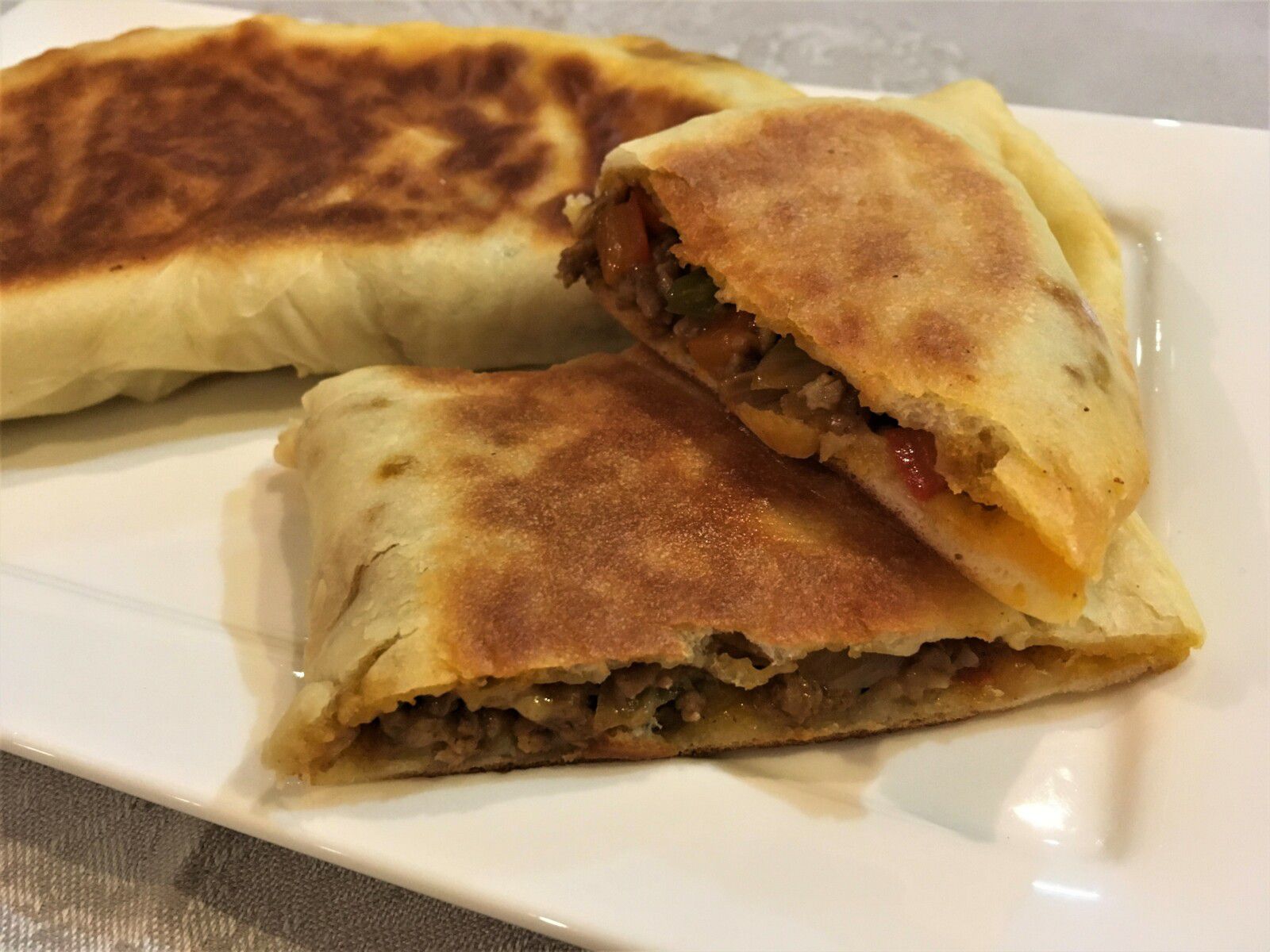 Crêpes turques à la viande hachée et au poivron (Gözleme)