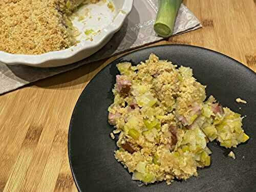 Crumble de poireaux à la saucisse de Morteau