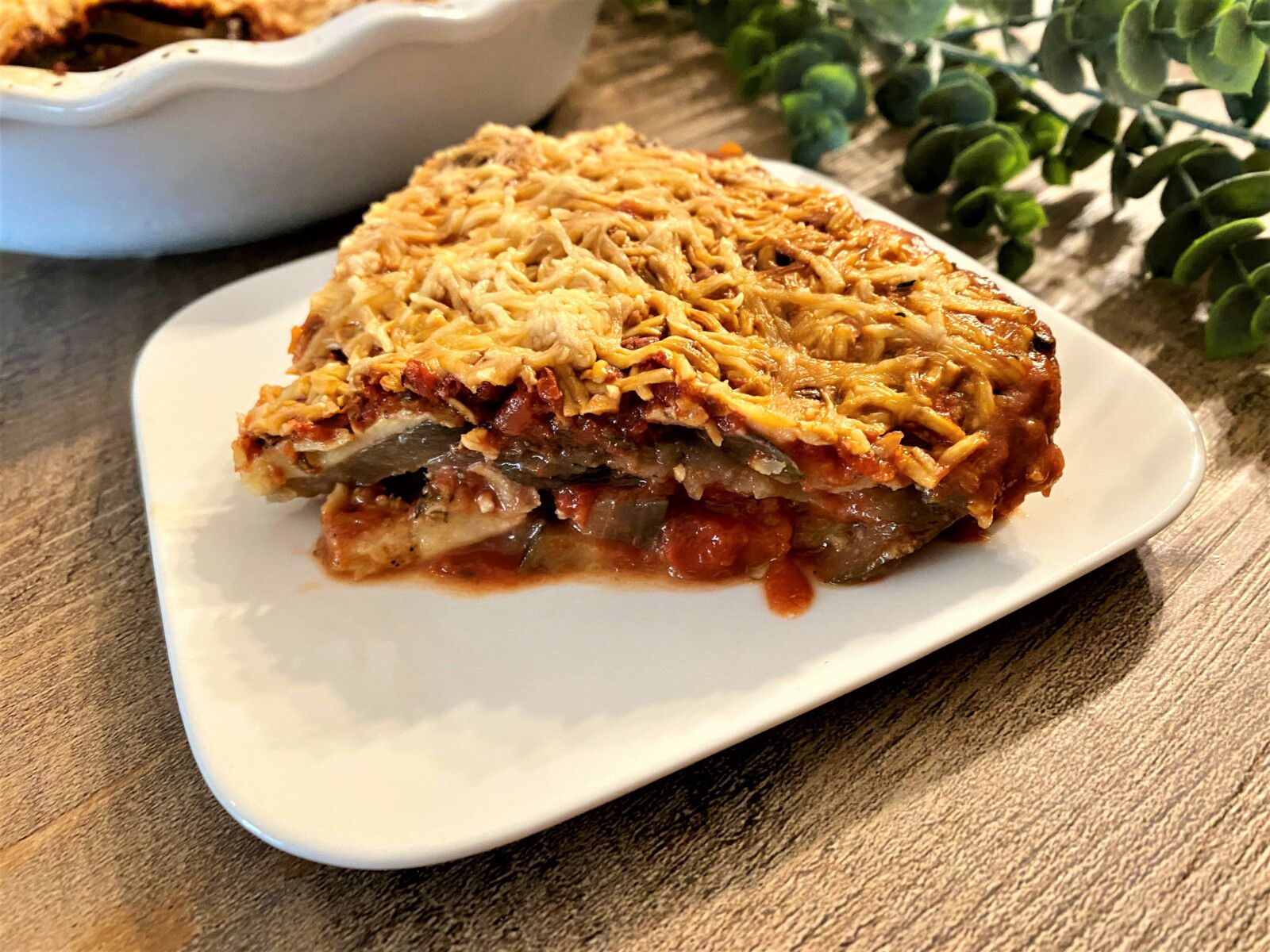 Gratin d’aubergines à la tomate et à la mozzarella