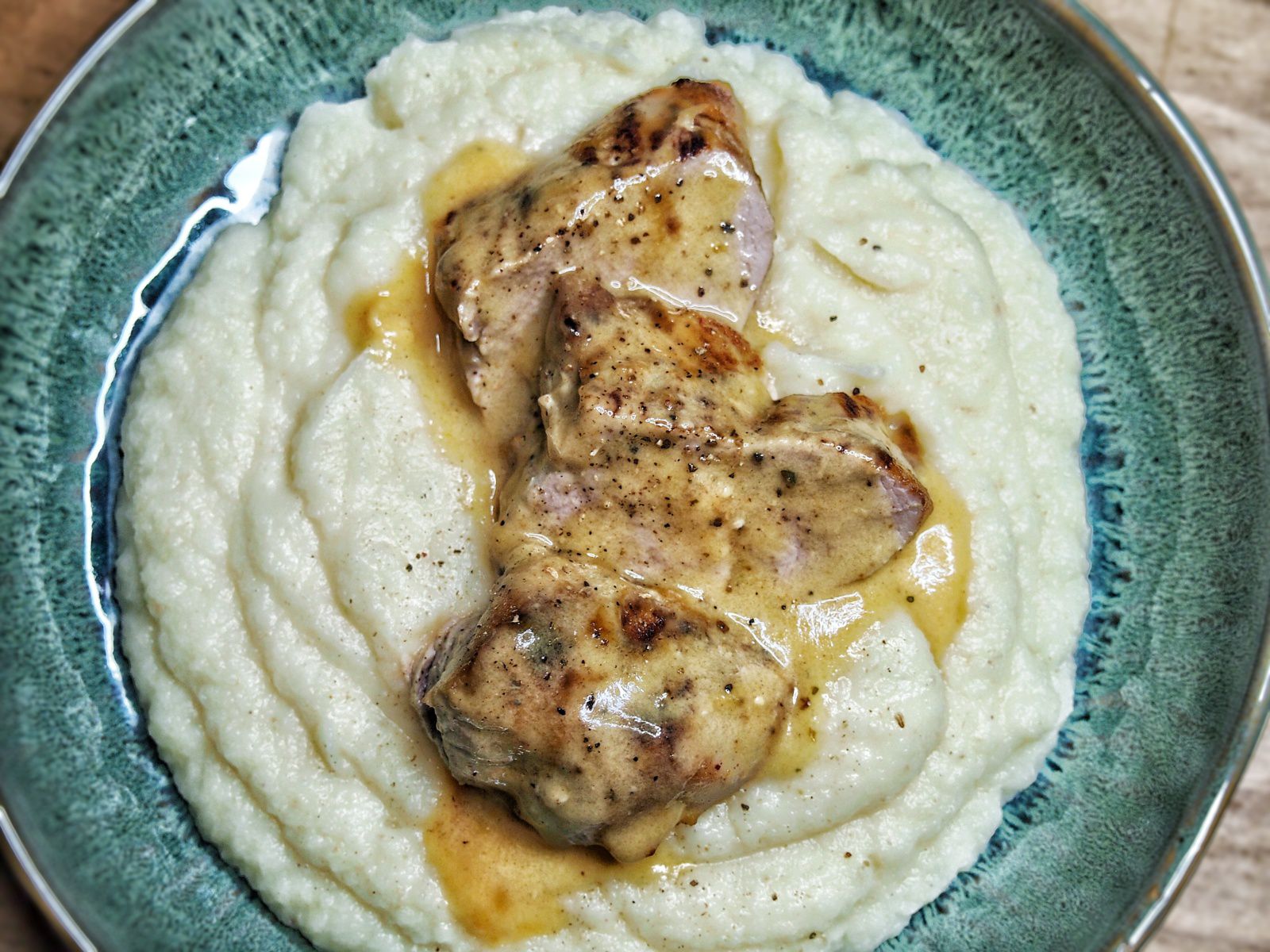 Filet mignon au miel, moutarde et purée de céleri