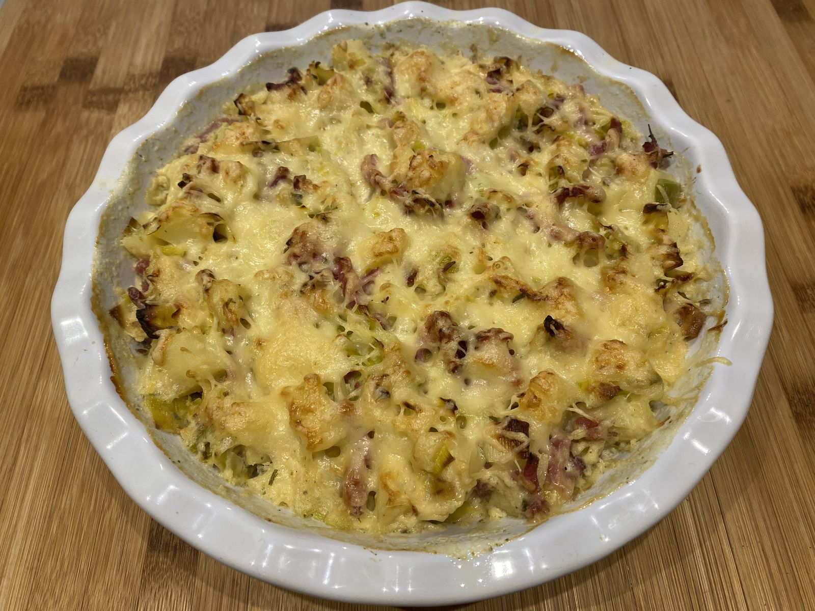 Gratin de panais et poireaux aux lardons et comté