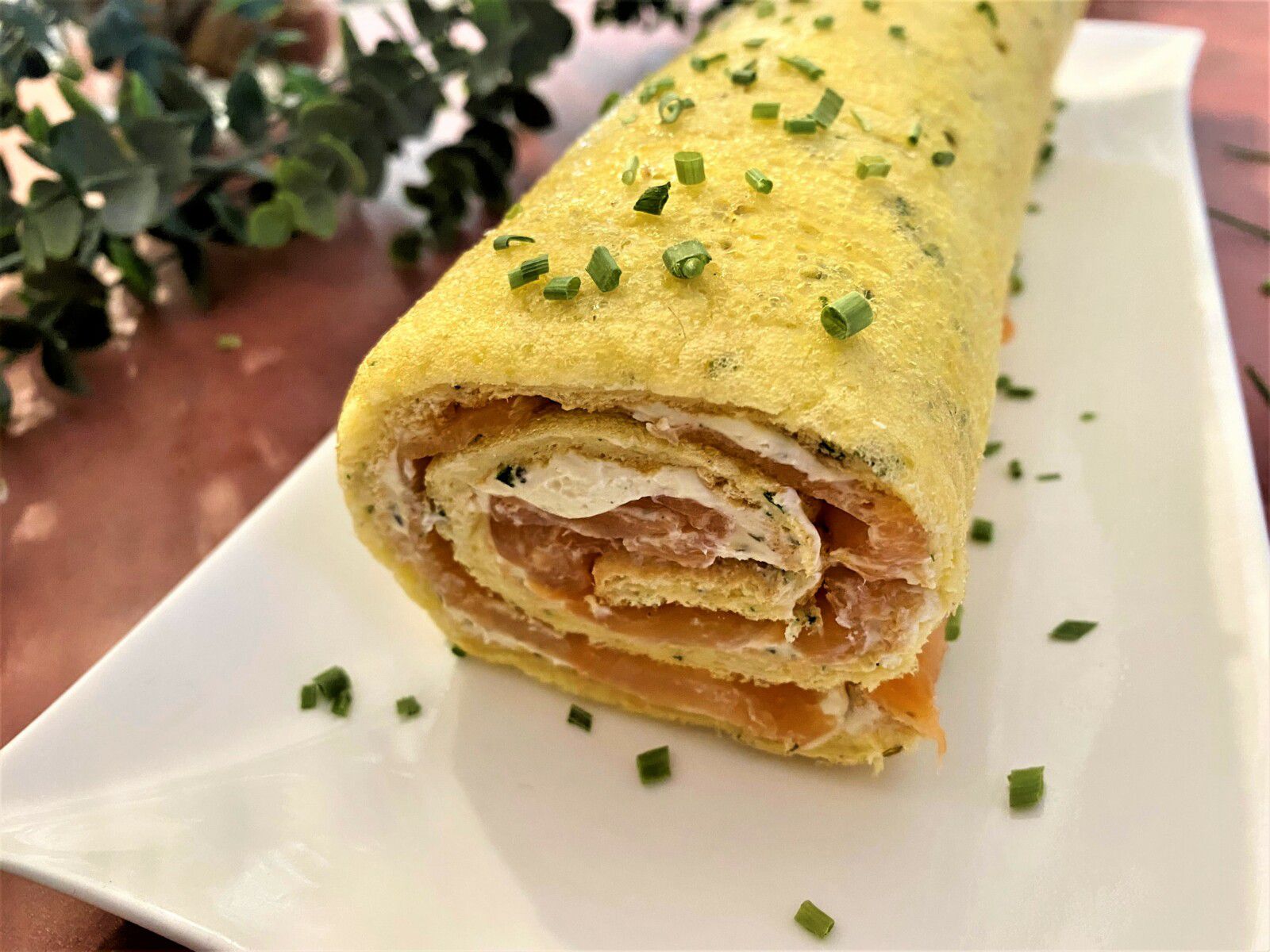 Omelette roulée au saumon et Boursin