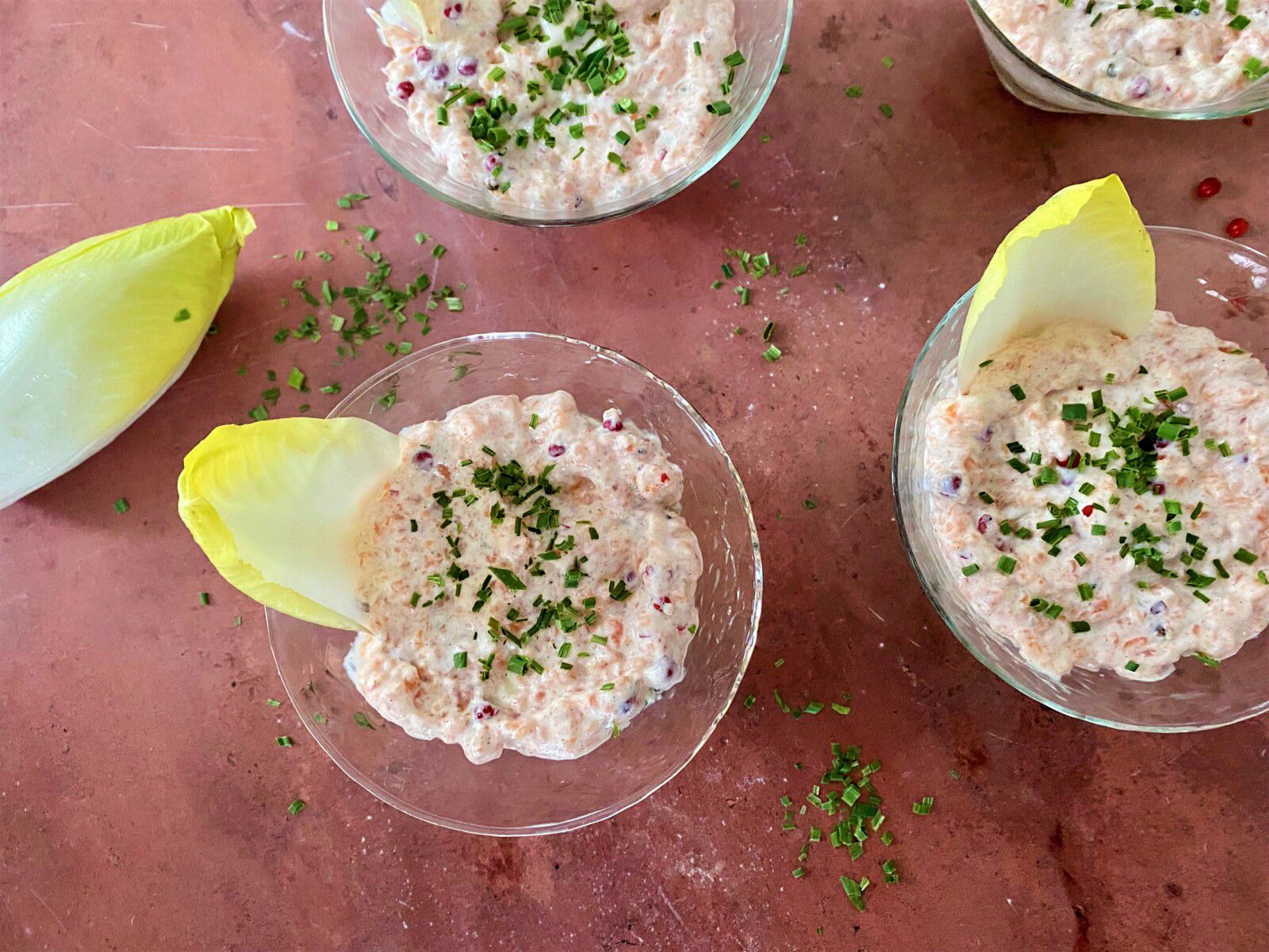 Verrines crémeuses de saumon aux endives