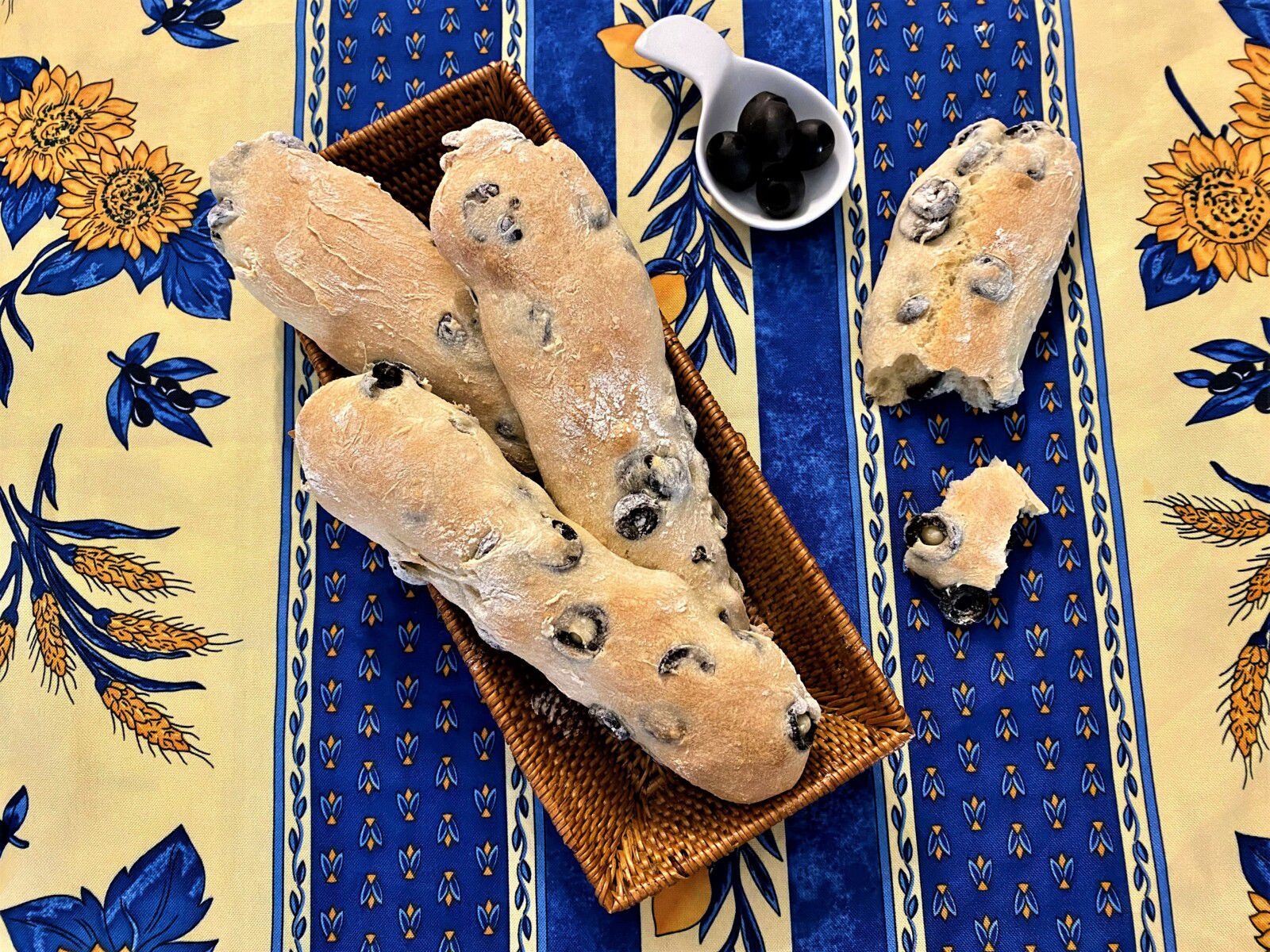 Ficelles aux olives