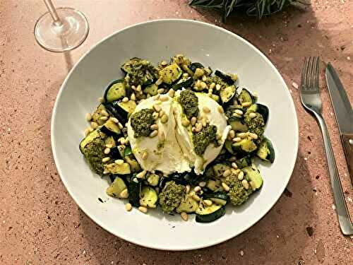 Salade de courgettes, burrata et pesto