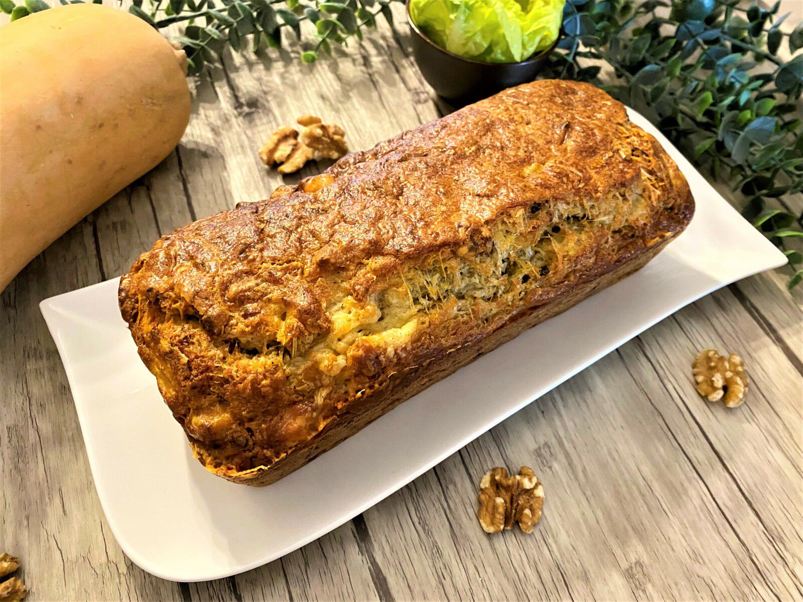 Cake à la courge butternut, bleu et noix