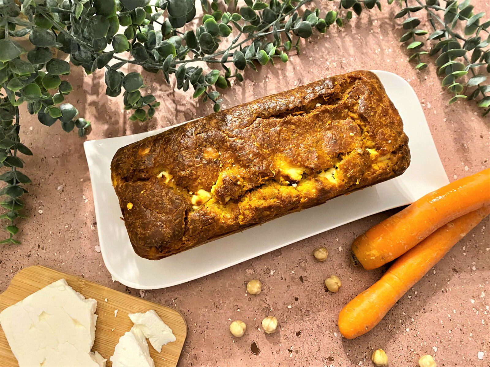 Carrot cake à la feta, noisette et huile d’olive