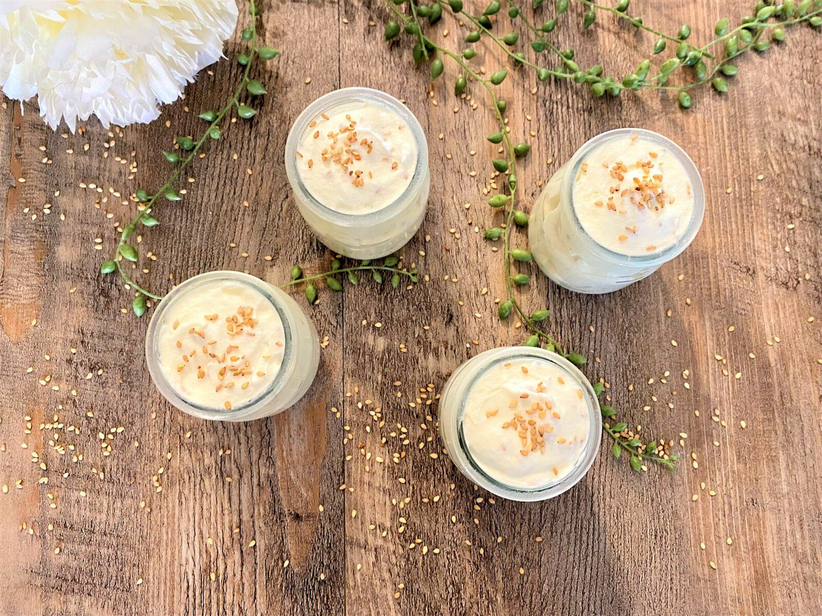 Mousse au chocolat blanc et au sésame