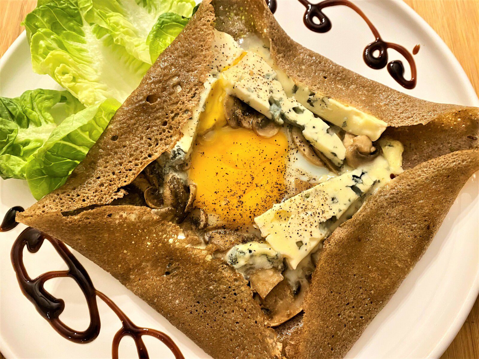 Galette aux champignons et au bleu d’Auvergne