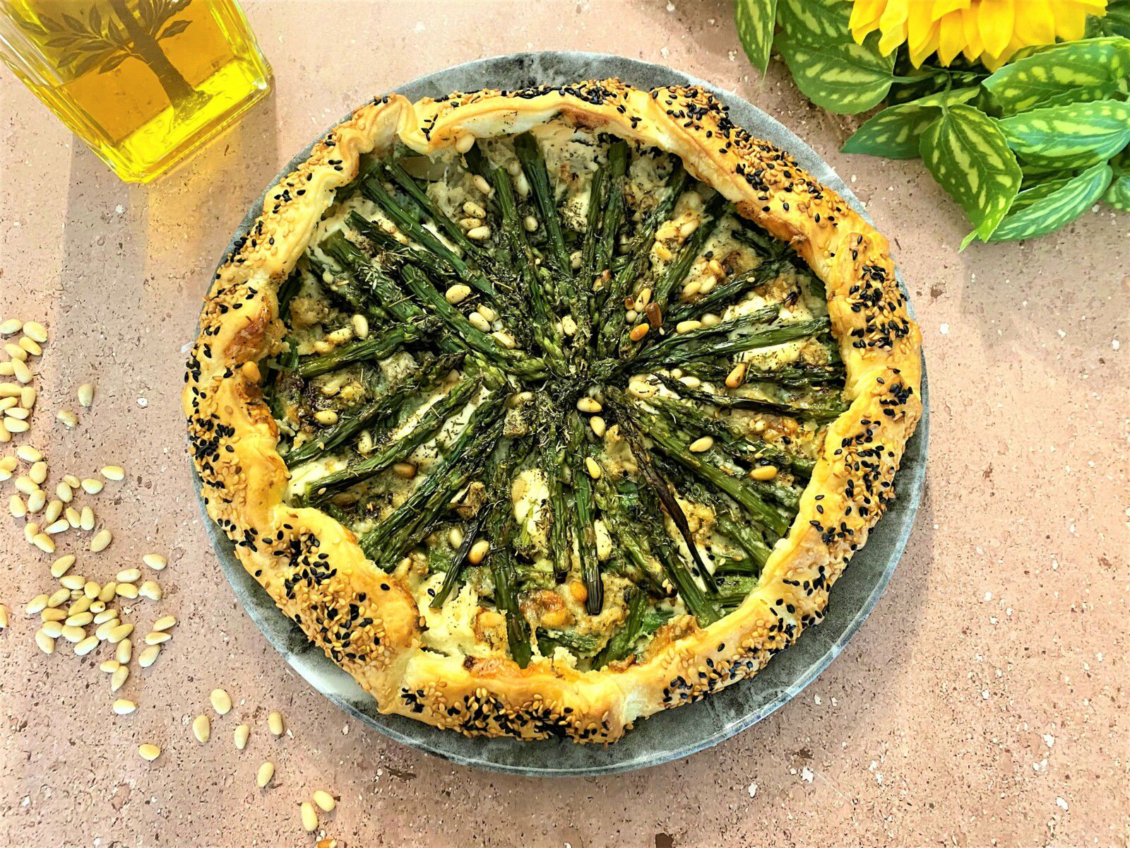 Tarte rustique aux asperges et au gorgonzola