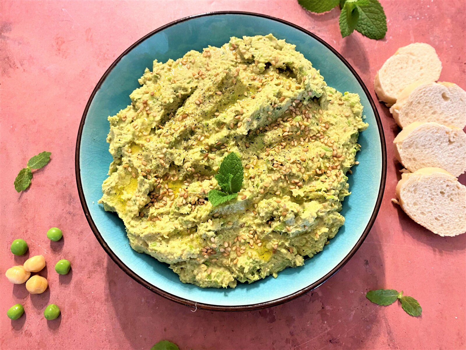 Houmous aux petits pois et à la menthe