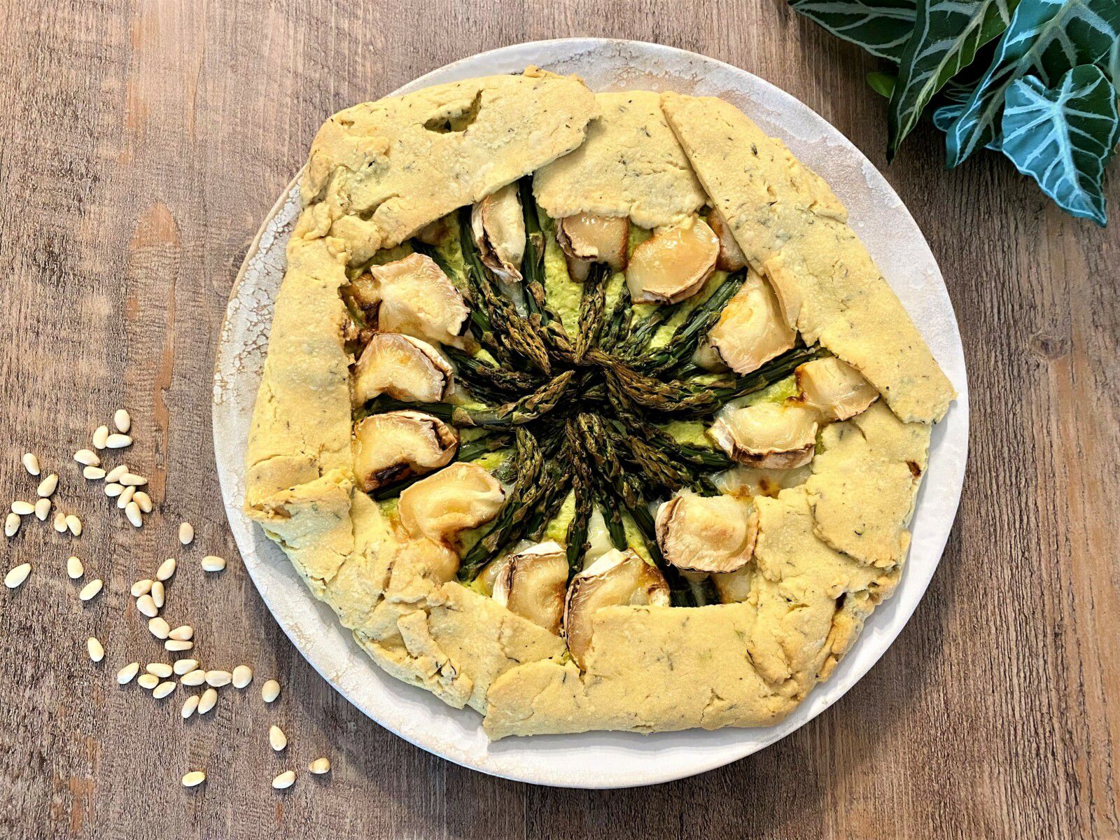 Tarte rustique aux asperges et au chèvre