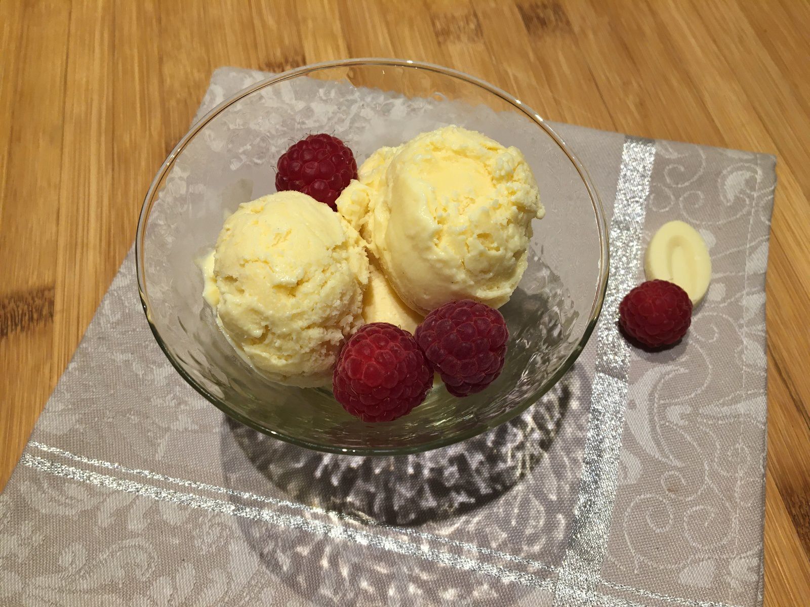 Glace au chocolat blanc maison