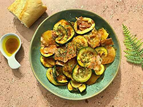 Salade de pommes de terre, courgette et bacon