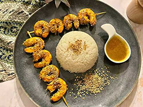 Crevettes sautées au curry, gingembre, sauce soja et sésame