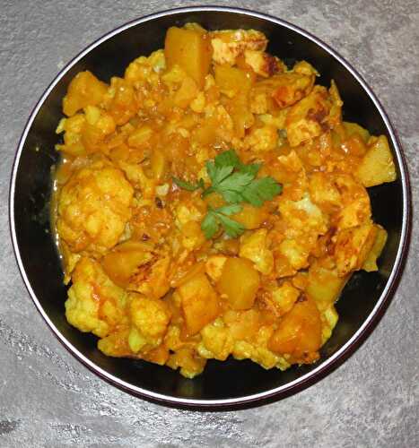 Cocotte de chou fleur, pomme de terre et poulet au curry - Les Patouseries de Patou