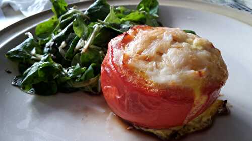 Tomate farcie à l'oeuf