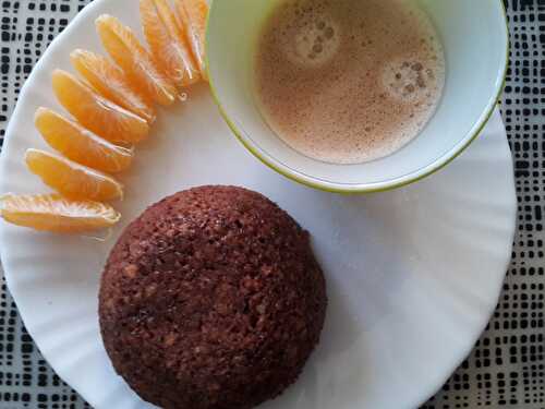 Un bowlcake chocolat : la solution gourmande et économique du matin - Les (petits et grands) bonheurs de Sophie