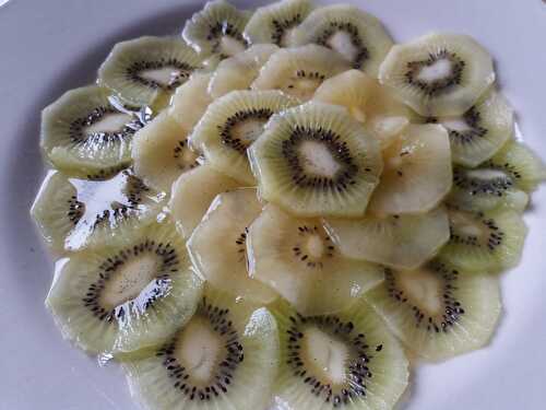 Un dessert tout fruité, acide et sucré à la fois avec des kiwis de 2 couleurs