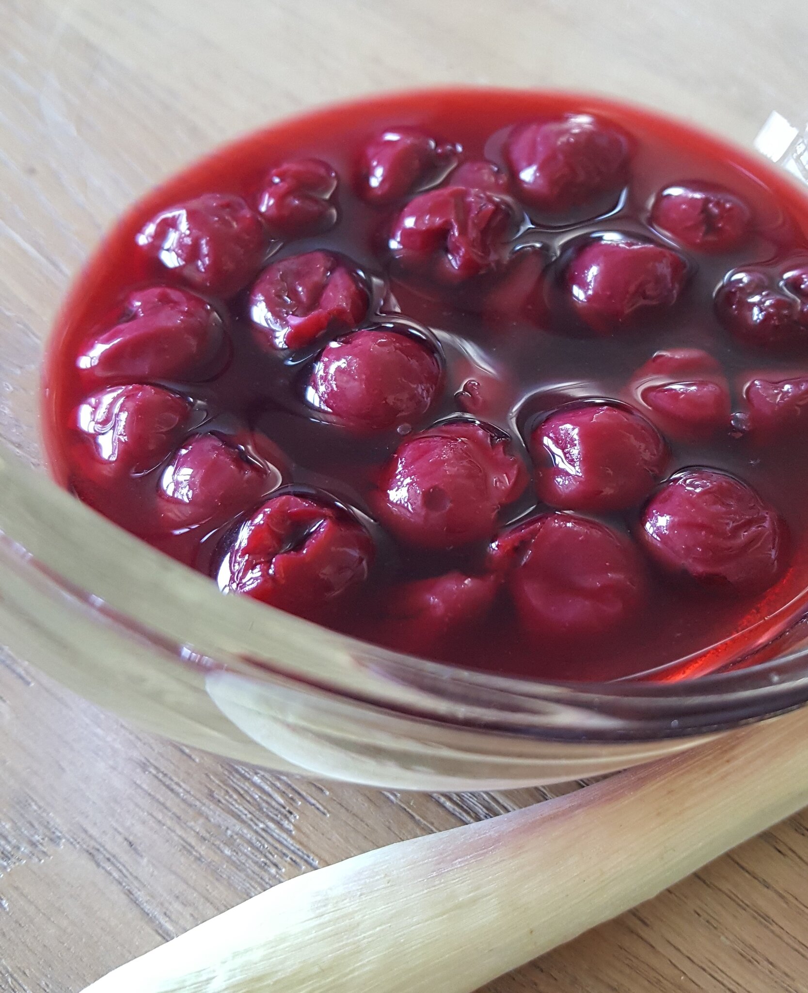 Des cerises servies en soupe 