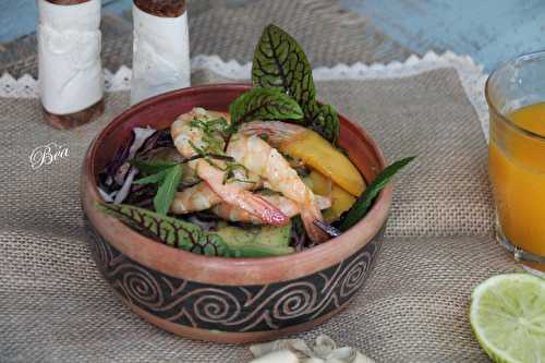 Bowl de crevettes à la mangue et à l'avocat