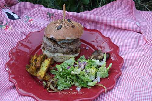 Burger aux pleurotes et fromage de Sainte Maure