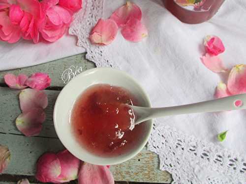 Confiture de pêches blanches à la rose