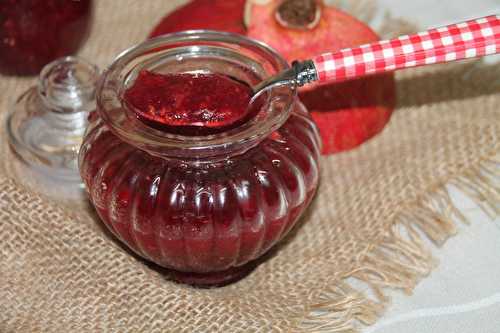 Confiture pomme, grenade et framboise