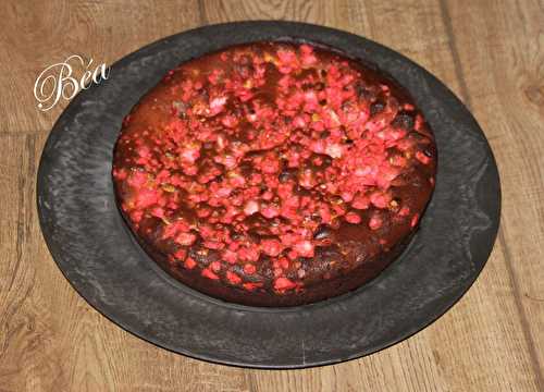 Gâteau lyonnais rhubarbe et pralines roses