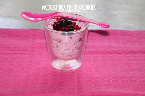 Mousse aux fruits rouges pour un octobre rose