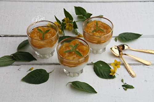 Mousse de petit suisse et compotée de mangue à la vanille