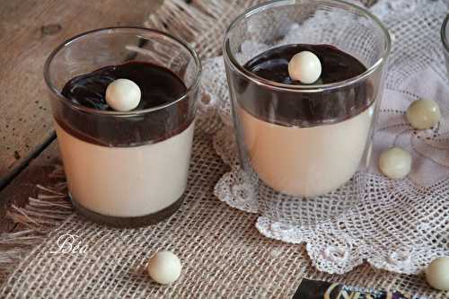 Panna cotta au café, coulis de chocolat