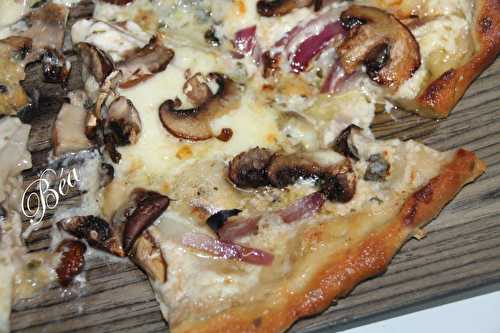 Pizza blanche d'hiver - balade à Matera - Les petits plats de Béa