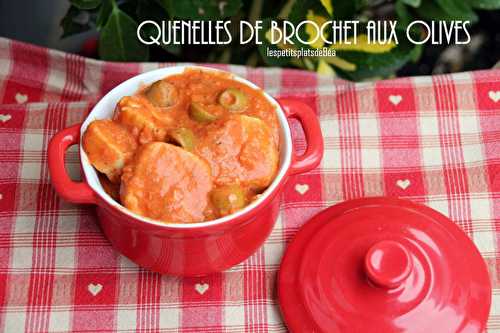 Quenelles de brochet sauce aux olives