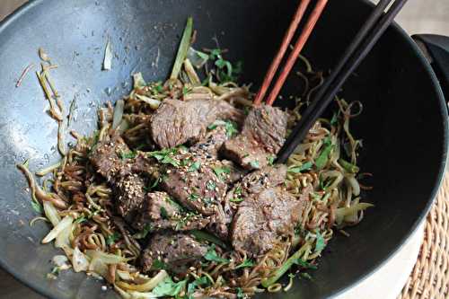 Rumsteak  mariné à l'asiatique et nouilles soba au fenouil