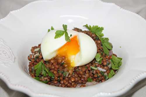 Salade tiède de lentillons de champagne et oeuf mollet