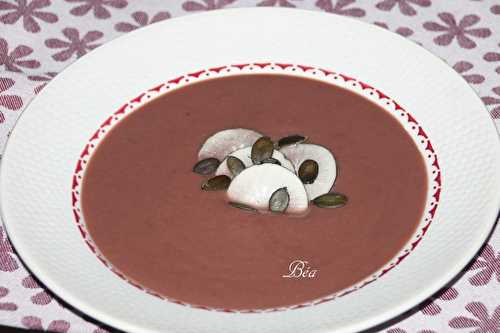 Soupe au chou rouge et betteraves rouges