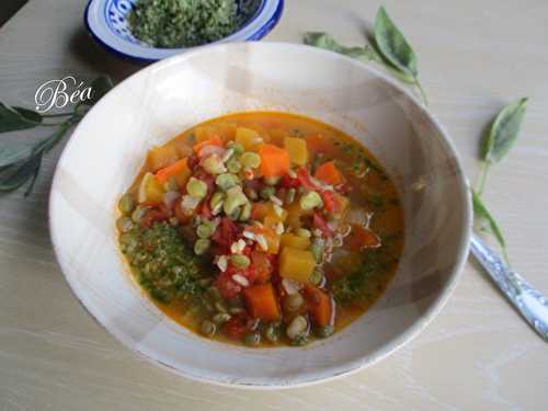 Soupe au pesto de sauge