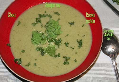 Soupe aux feuilles de chou romanesco