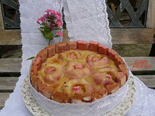 Tarte aux pêches et aux biscuits de Reims